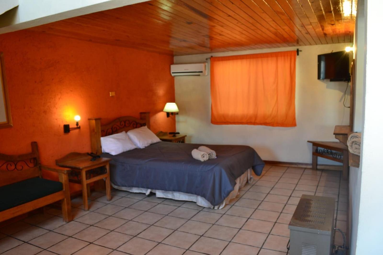 Villa Santa Cruz Креэль Экстерьер фото