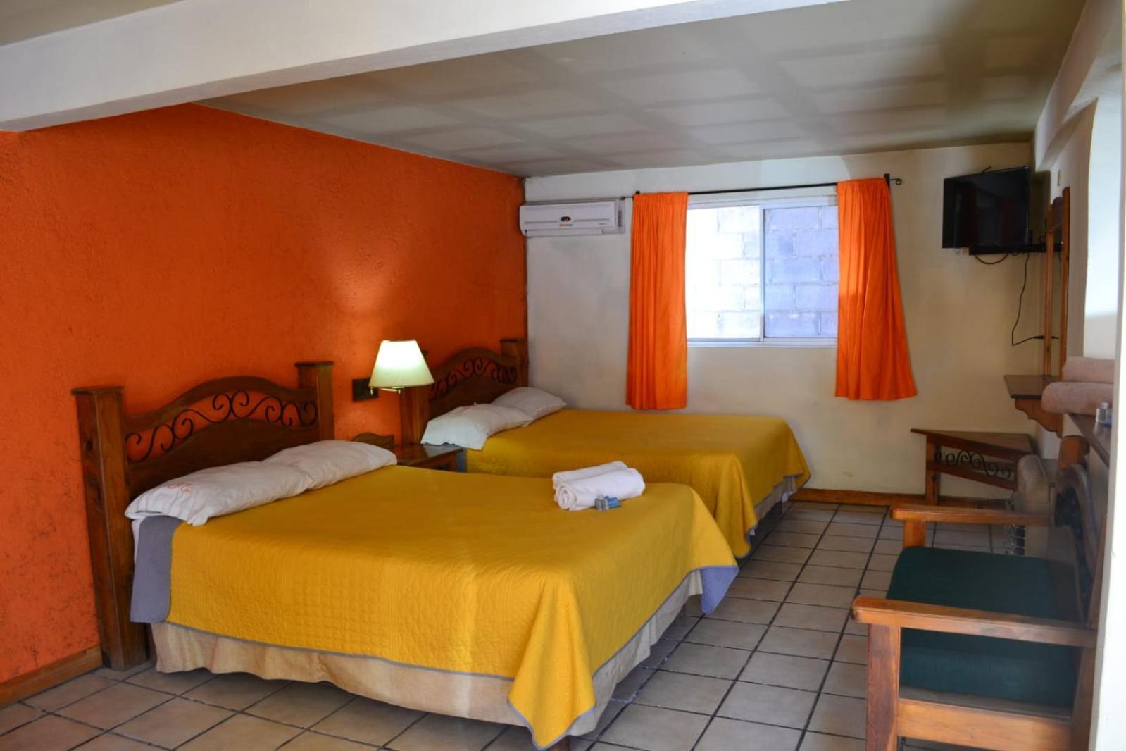 Villa Santa Cruz Креэль Экстерьер фото