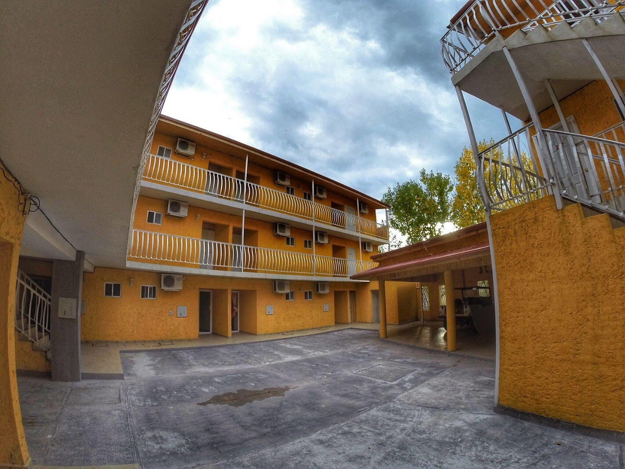 Villa Santa Cruz Креэль Экстерьер фото